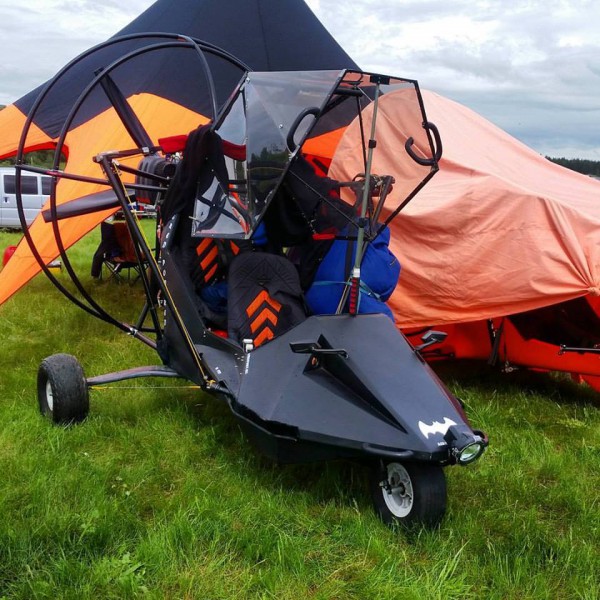 paramotor_carene_russe.jpg