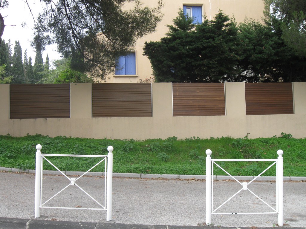 Choice retained for the fence of the north wall.jpg