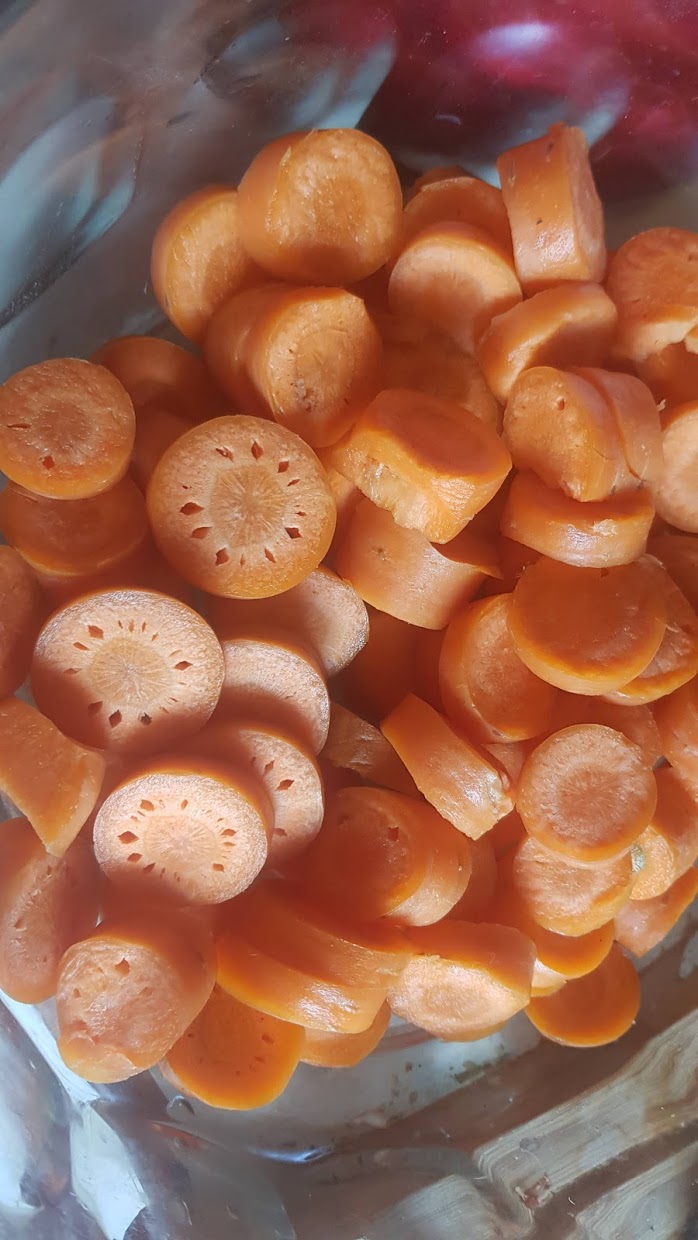 carrots_holes_2.jpg