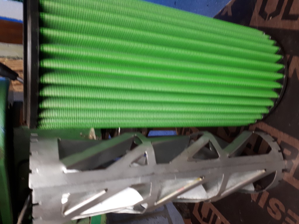 Super TRIPLE CYCLONE נוצר (8) כדי לכלול את זה מסנן אוויר GREEN.jpg