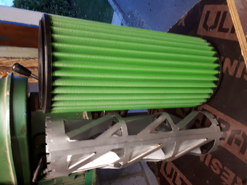 Utworzono SUPER POTRÓJNY CYKLON (9), aby uwzględnić w tym filtrze powietrza GREEN.jpg